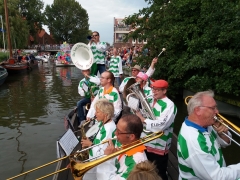 De Leetheepels laten van zich horen tijdens de gondelvaart